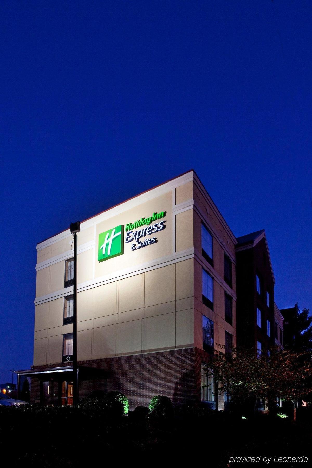 Fairfield Inn & Suites Columbia Downtown Exterior photo